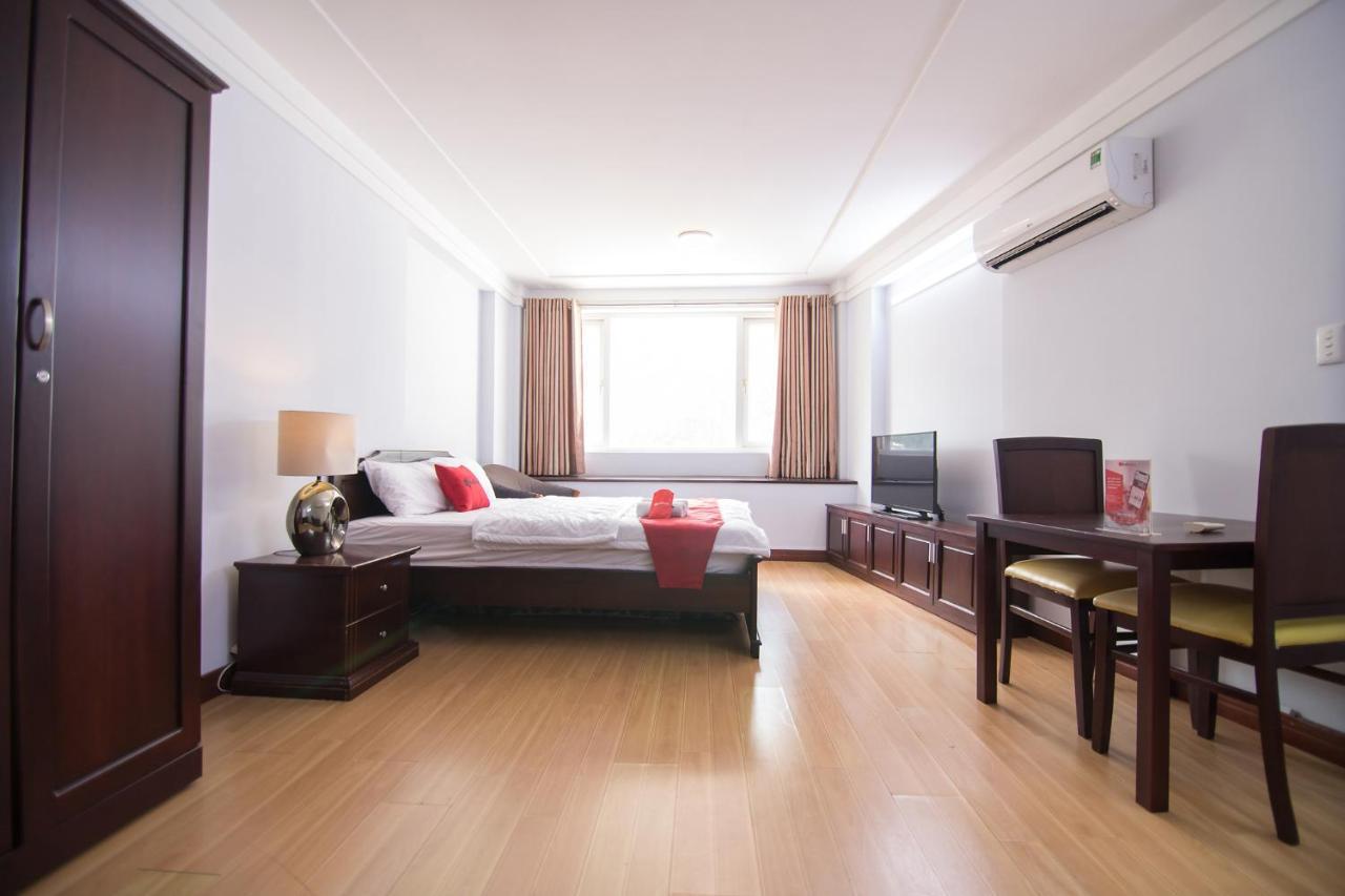 Reddoorz Near Hoa Lu Stadium Ho Chi Minh City Exterior photo