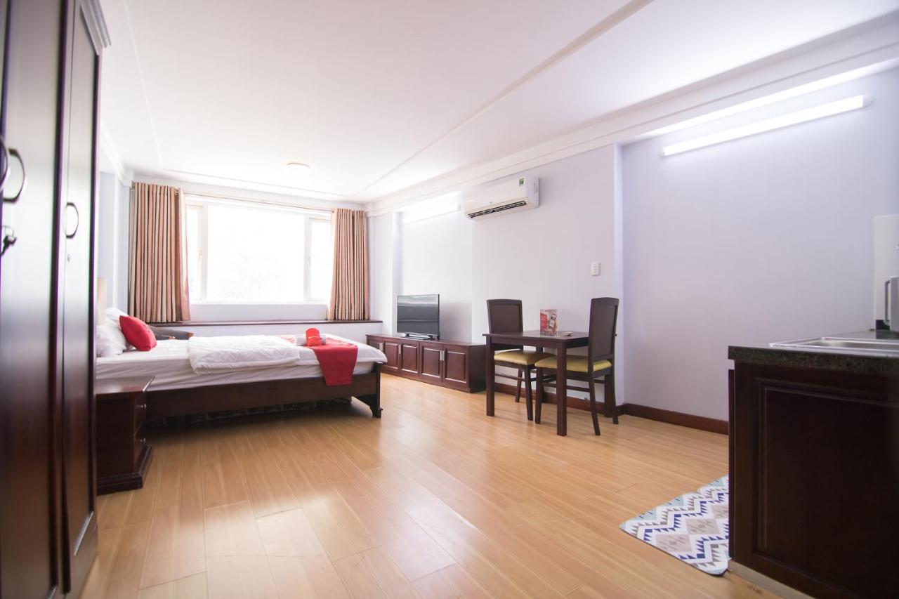 Reddoorz Near Hoa Lu Stadium Ho Chi Minh City Exterior photo