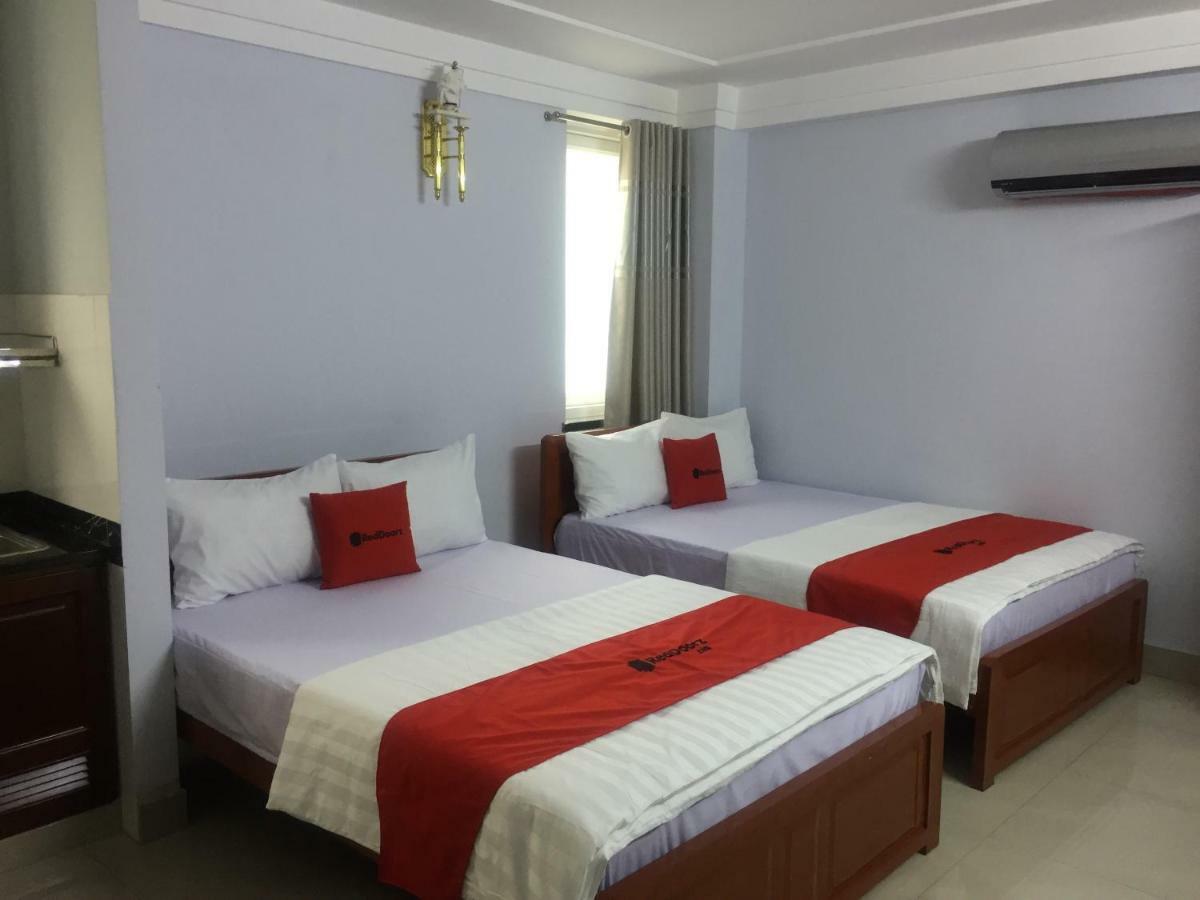 Reddoorz Near Hoa Lu Stadium Ho Chi Minh City Exterior photo